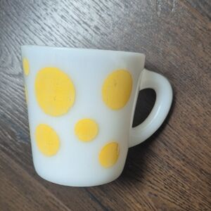 Hazel Atlas milk glass polka dot mug with yellow dots.  No chips or cracks.
